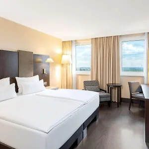 4* Отель Nh Danube
